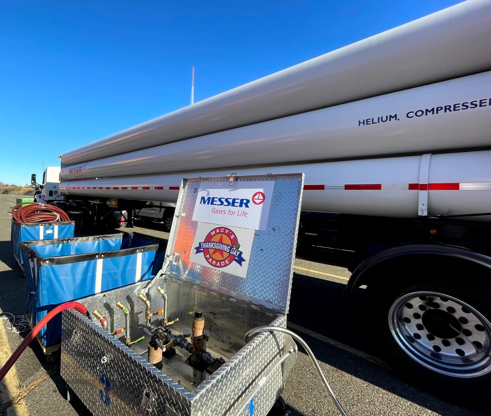 Messer safely provides the helium with a tube trailer for the Macy's Thanksgiving Day Parade