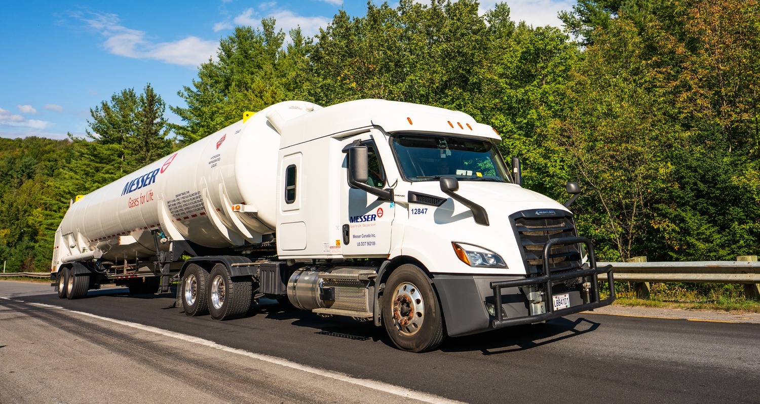 Hydrogen Truck_MagoG_A7R04628-1